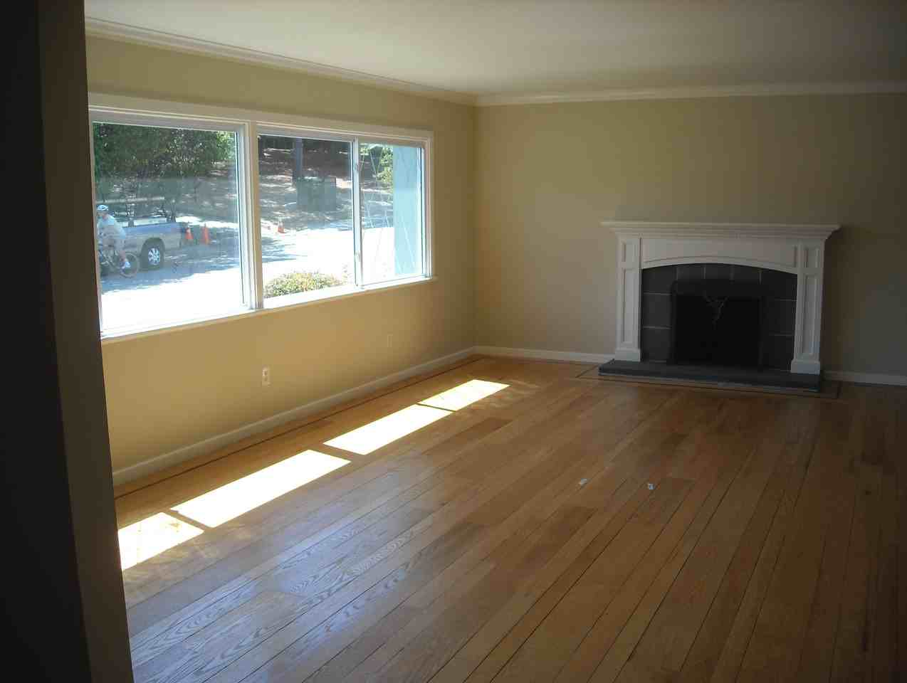 1700 Quesada Way - Photo 3 of 20