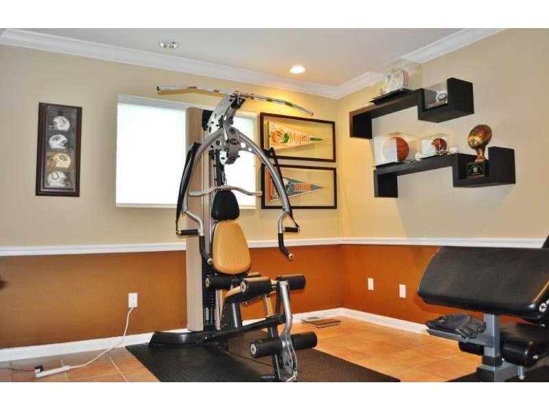 1552 Coruna Ave - Photo 3 of 6