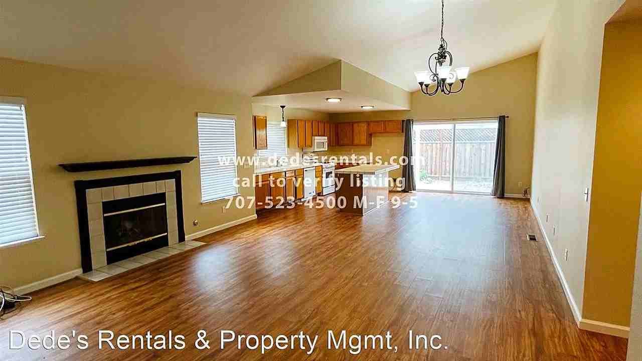 608 Shagbark St - Photo 2 of 10