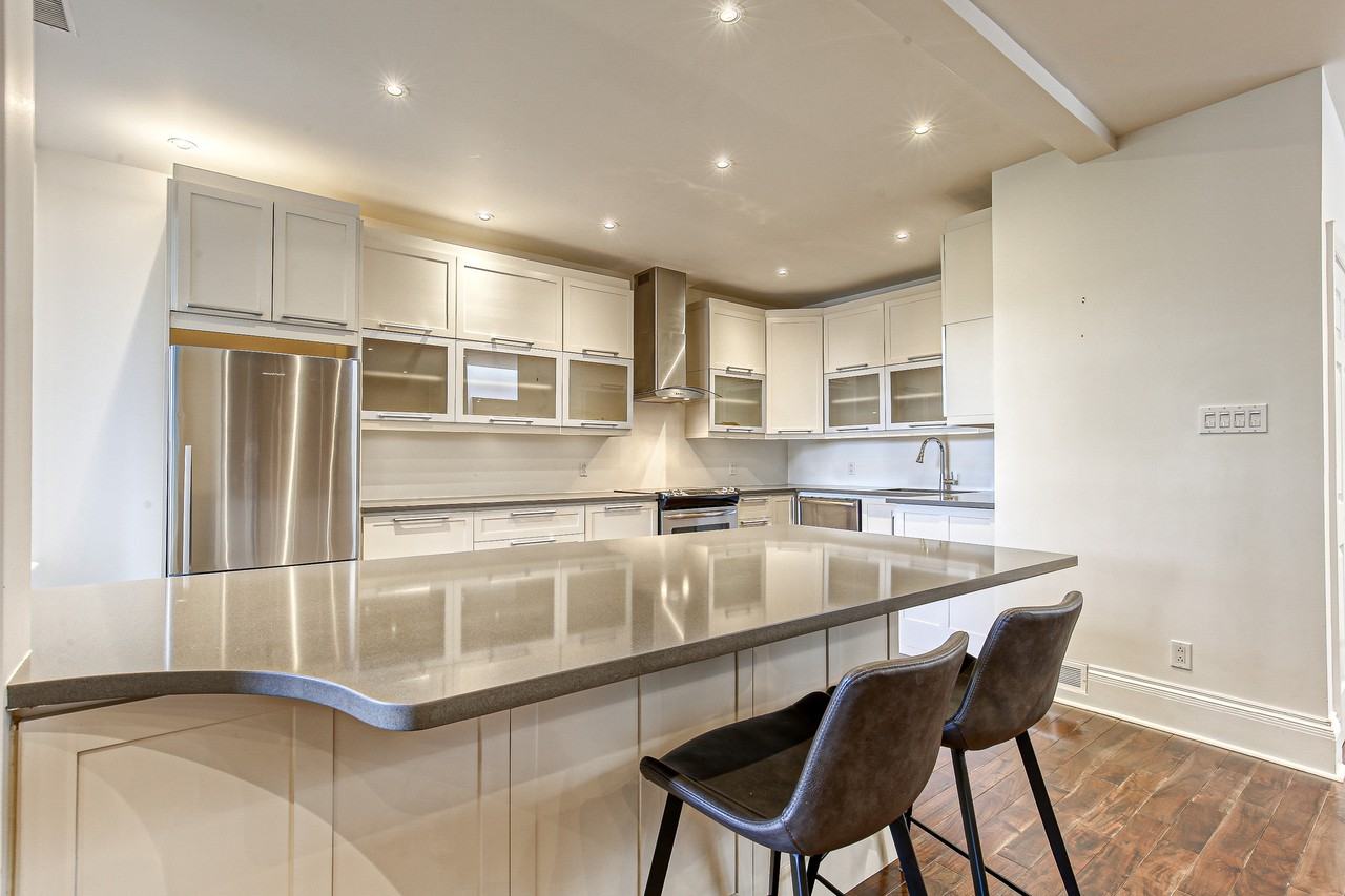 386 Avenue Fairmount Ouest - Photo 3 of 21