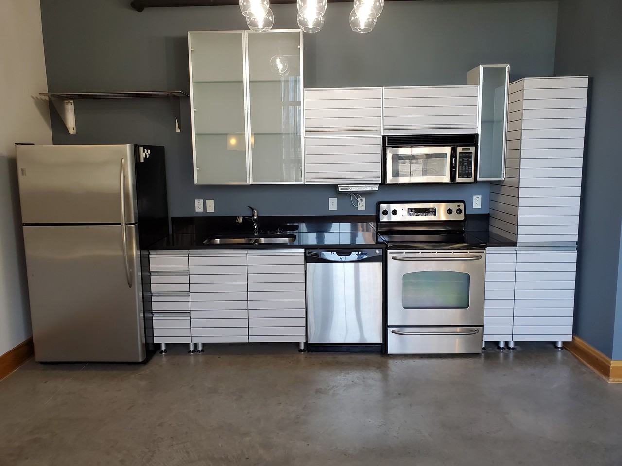 411 N 22nd St #311 - Photo 7 of 16