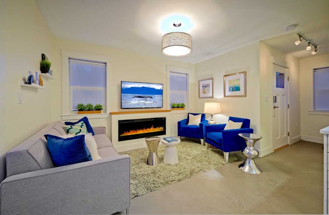 945 West 33rd Avenue Coach Hous - Photo 2 of 12