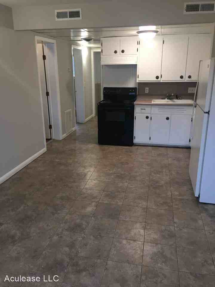 503/505 Holly Lane - Photo 2 of 7