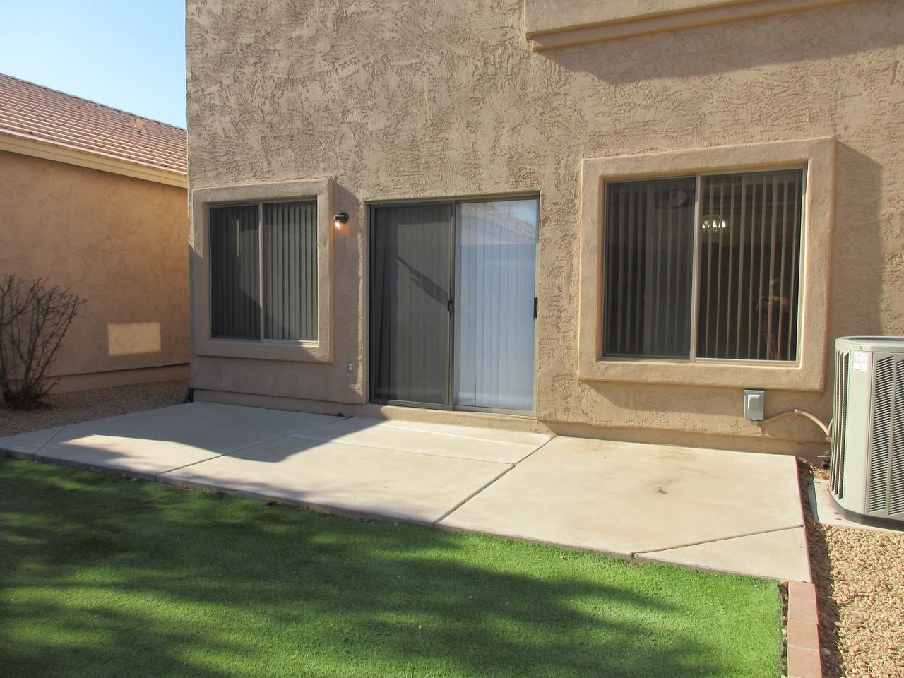 8372 W Salter Dr - Photo 3 of 25
