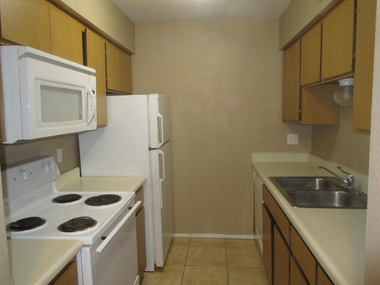 2737 N. Salem - 101 #101 - Photo 3 of 9