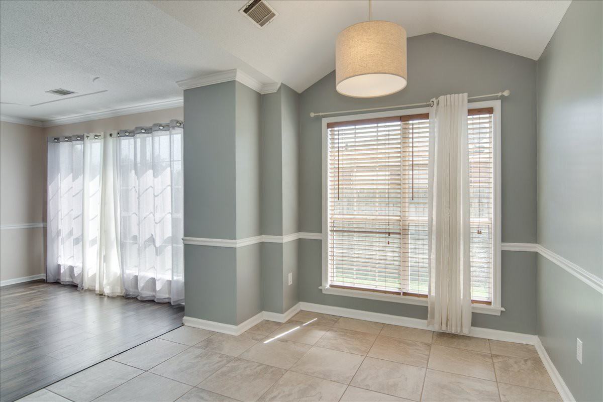 141 Summerfield Cir #1 - Photo 3 of 12