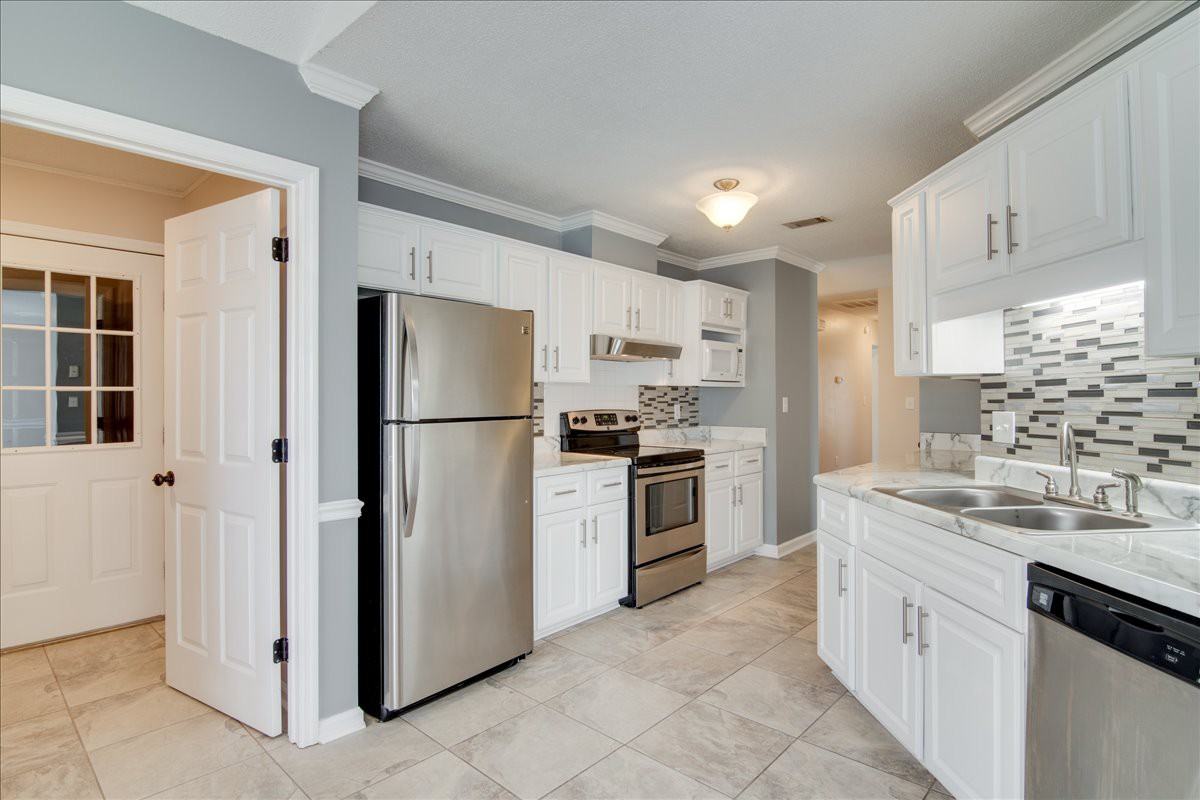 141 Summerfield Cir #1 - Photo 6 of 12