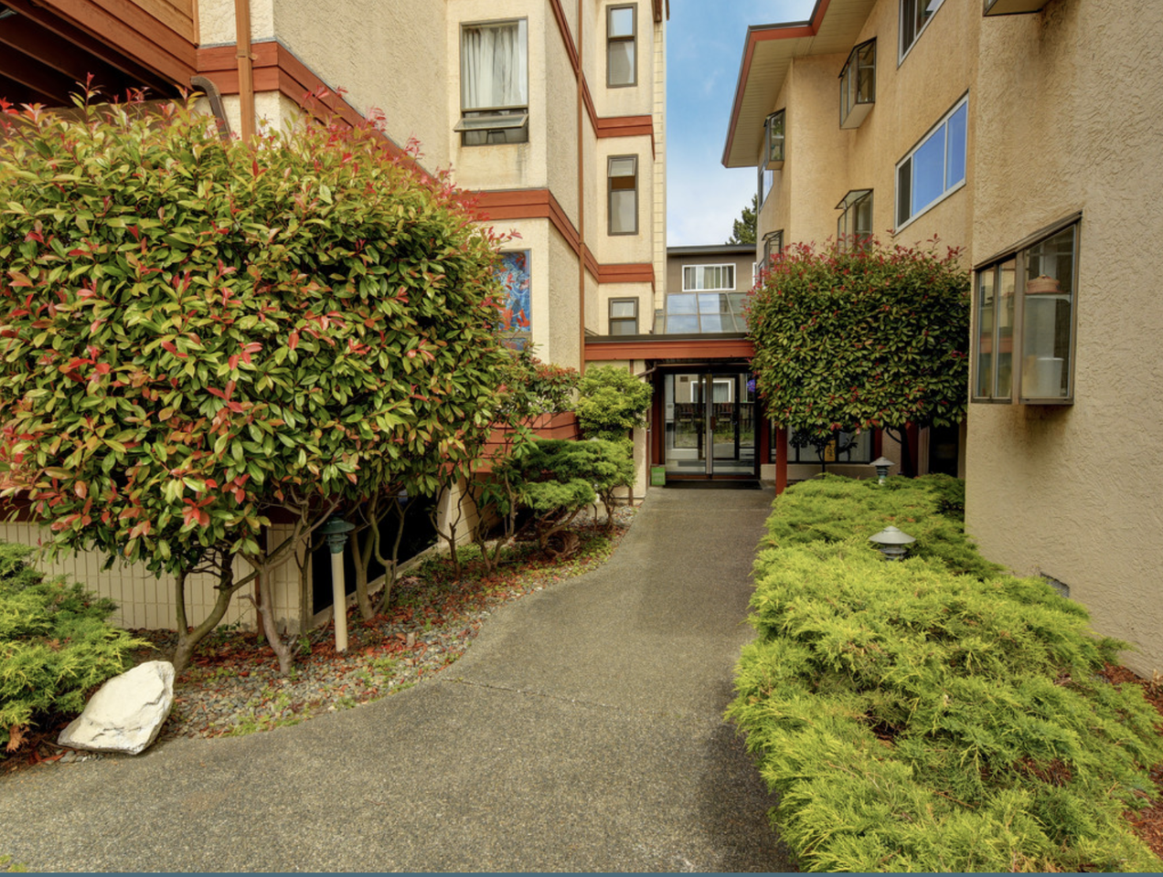 Wellington Court - Photo 2 of 22