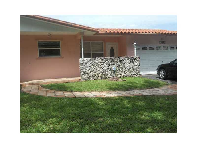 14402 Lake Candlewood Ct - Photo 2 of 2