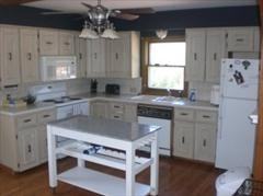 8005 45th St SE - Photo 3 of 8