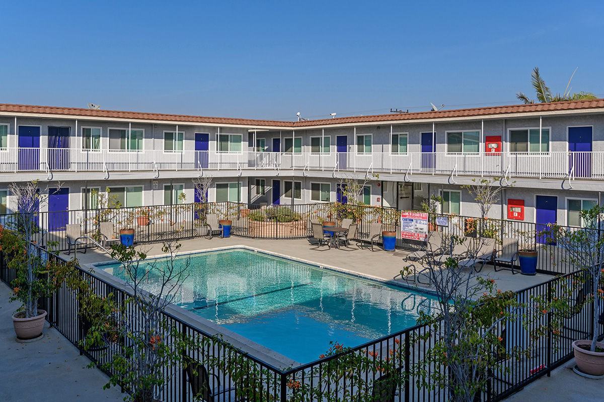 Laurel Pointe Apartments - Photo 5 of 33