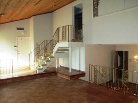1419 N Beach St - Photo 3 of 12