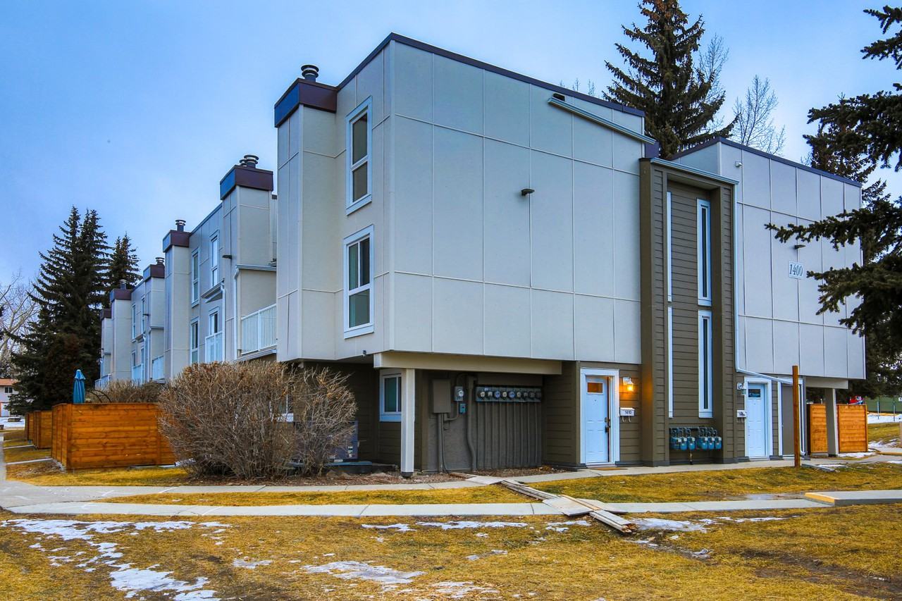 1410, 13104 Elbow Dr SW Apartments 13104 Elbow Dr Sw, Calgary, AB T2W