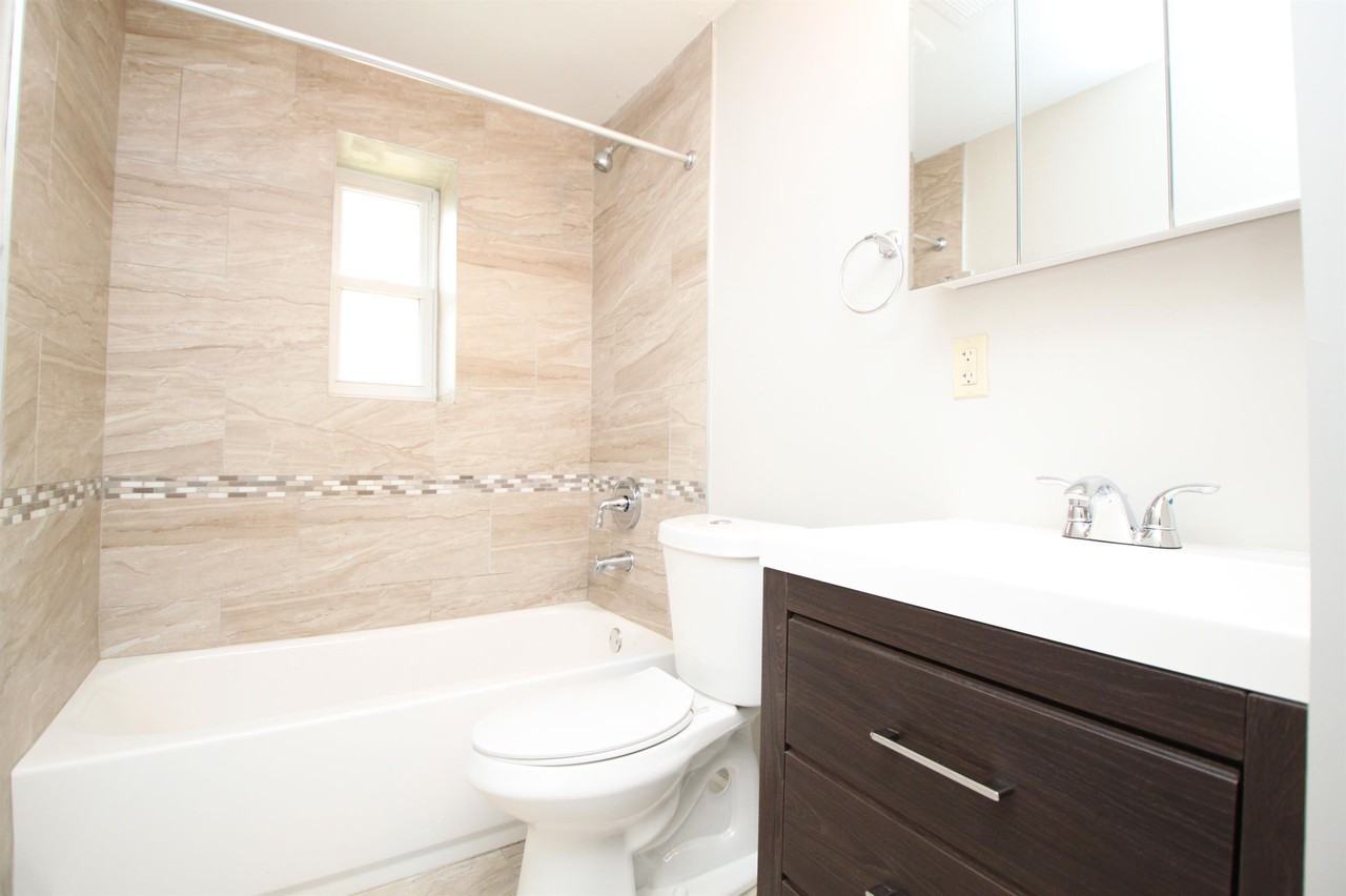 50 SUMNER AVENUEAPT 3 #A03 - Photo 5 of 8