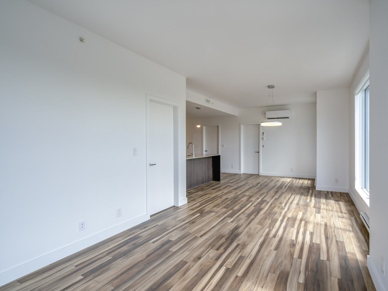 8 Avenue Donegani #512 - Photo 3 of 27