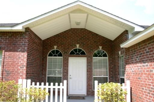 1190 Blackberry Cir - Photo 2 of 32