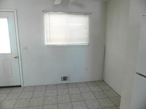 9755 8th St - Photo 3 of 11