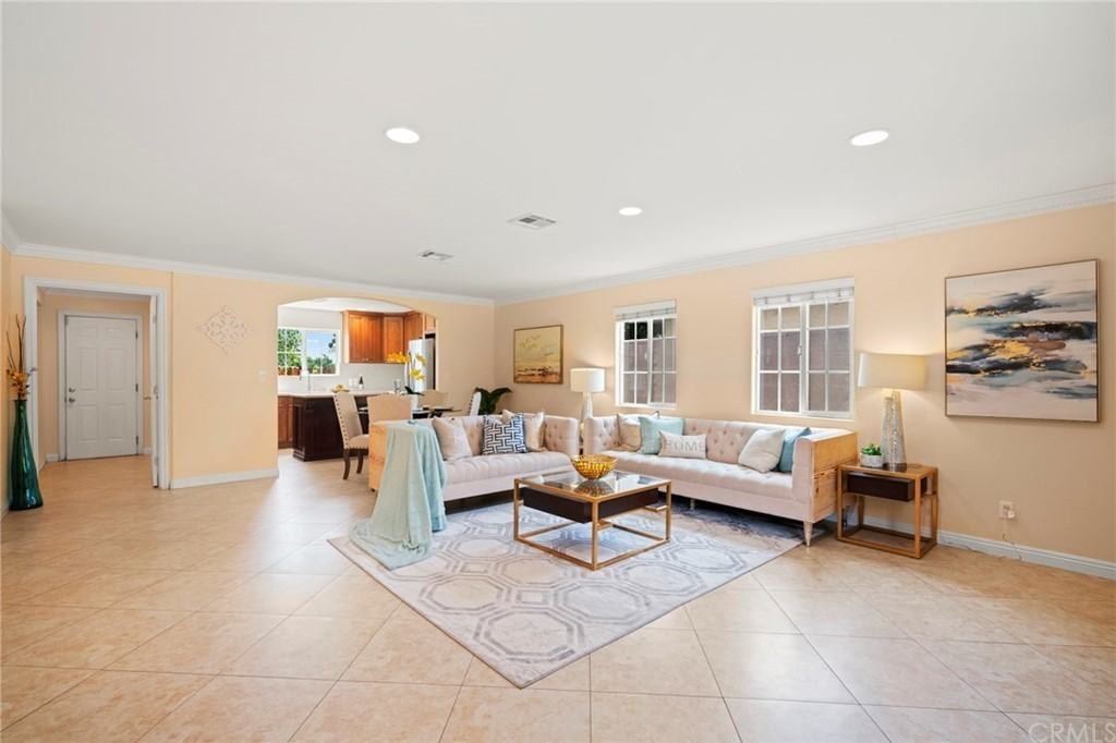 144 S Azusa Ave - Photo 3 of 25