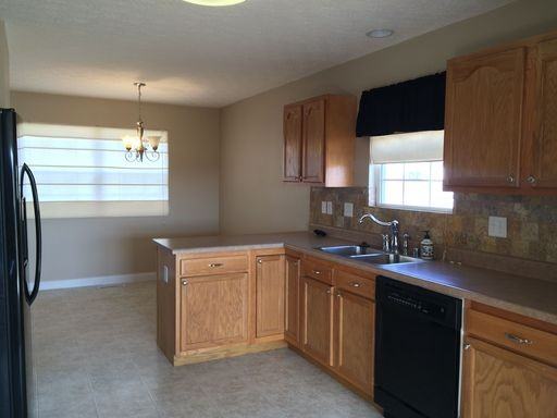 150 Ten Mile Dr - Photo 2 of 15