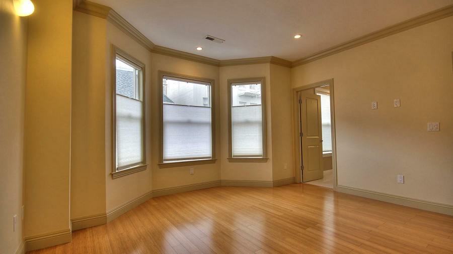 240 Linden St - Photo 3 of 17