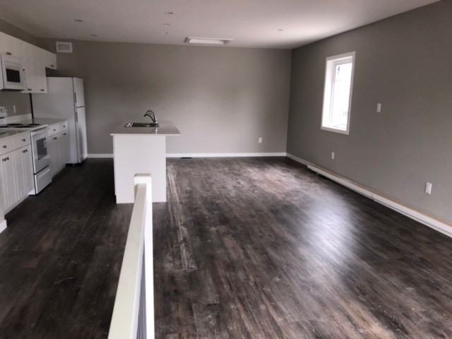 501 Ottawa Street - Photo 2 of 11