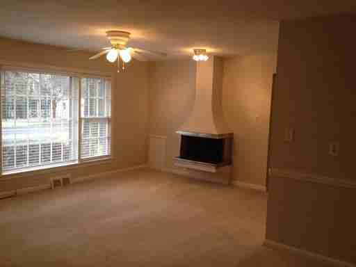 4504 Strathmore Ave - Photo 2 of 11