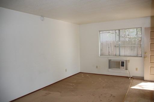 208 Elefa St #A - Photo 3 of 6