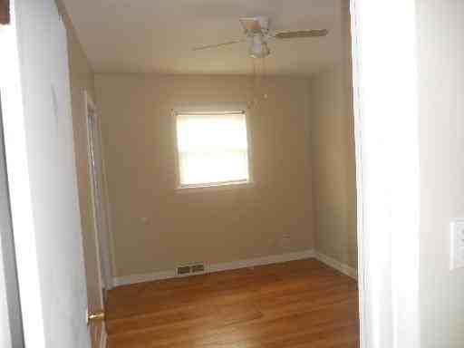 1822 N 14th Ct - Photo 3 of 6