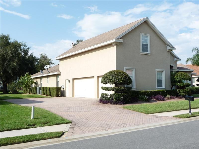 674 Whisper Woods Dr - Photo 3 of 67