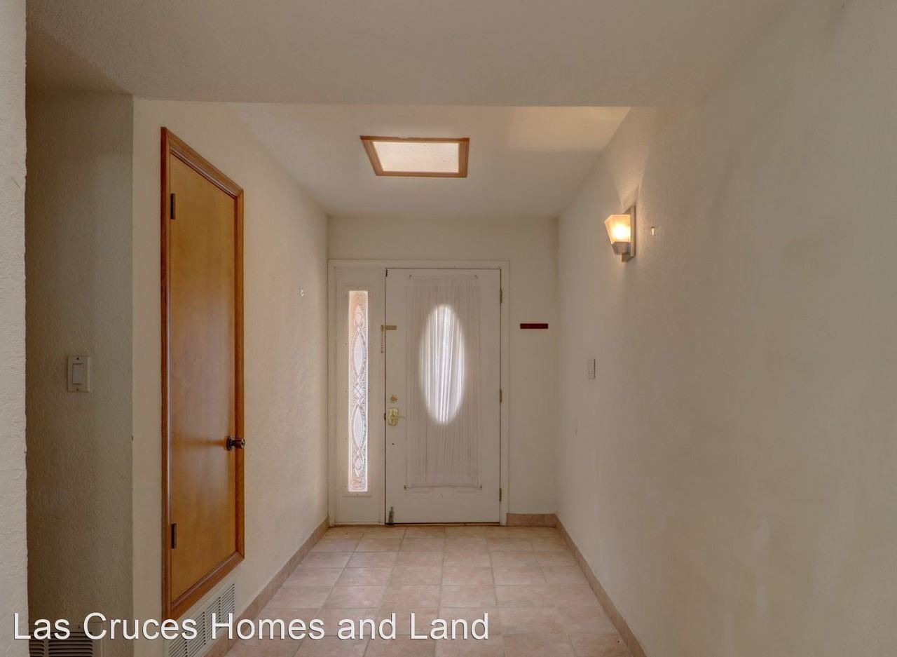 2222 Cimarron Dr - Photo 2 of 34