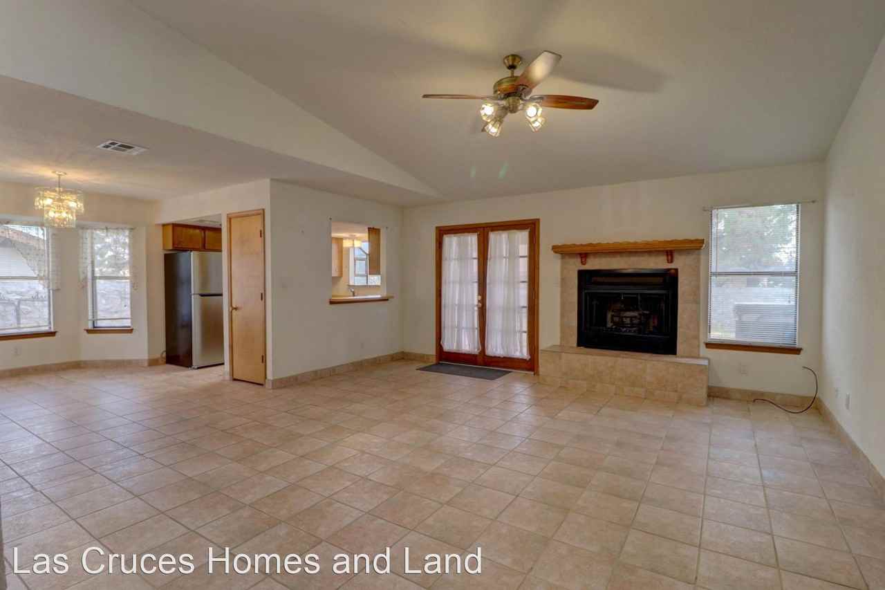 2222 Cimarron Dr - Photo 3 of 34