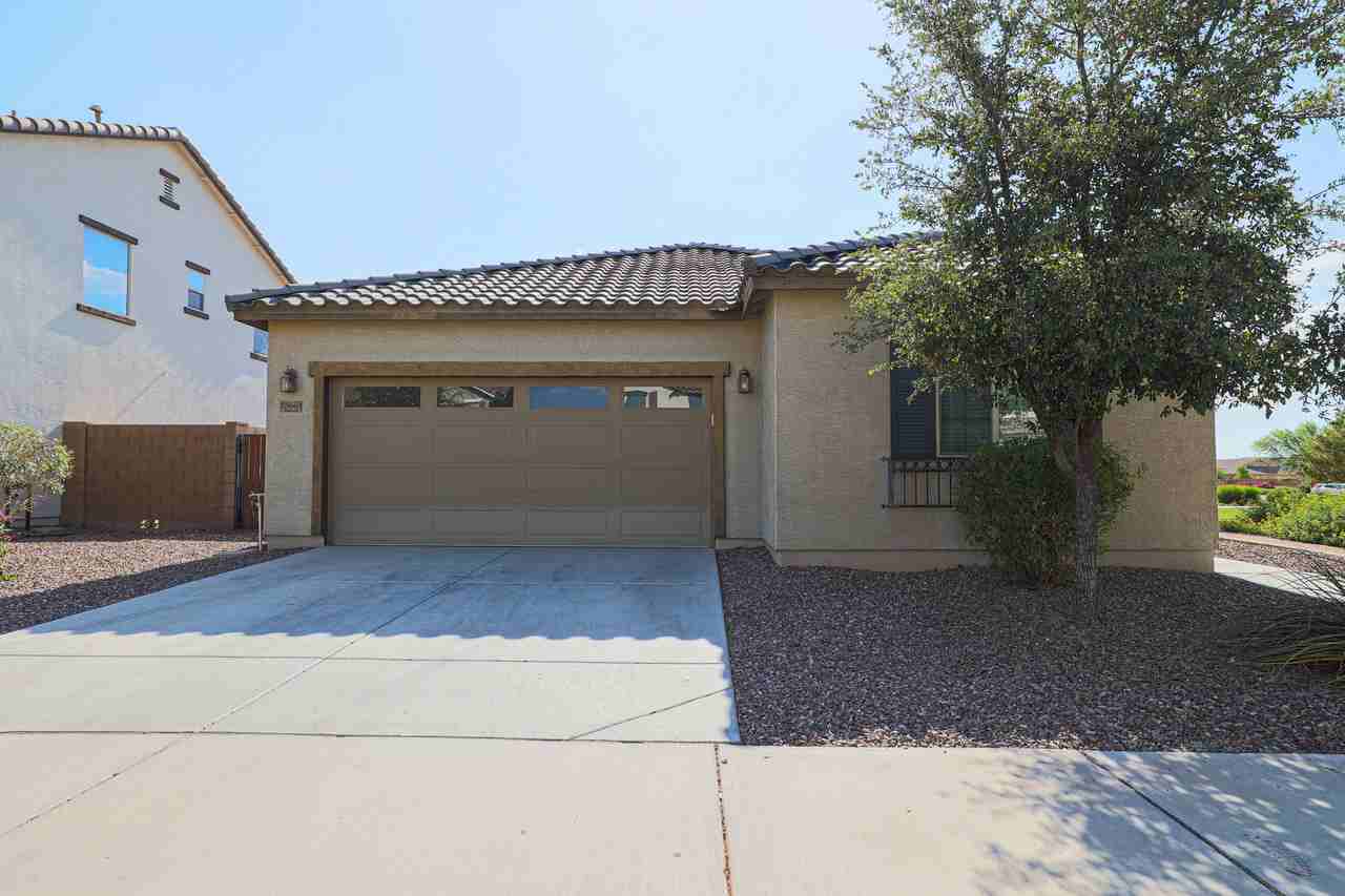 23664 S 209th Ct - Photo 3 of 31