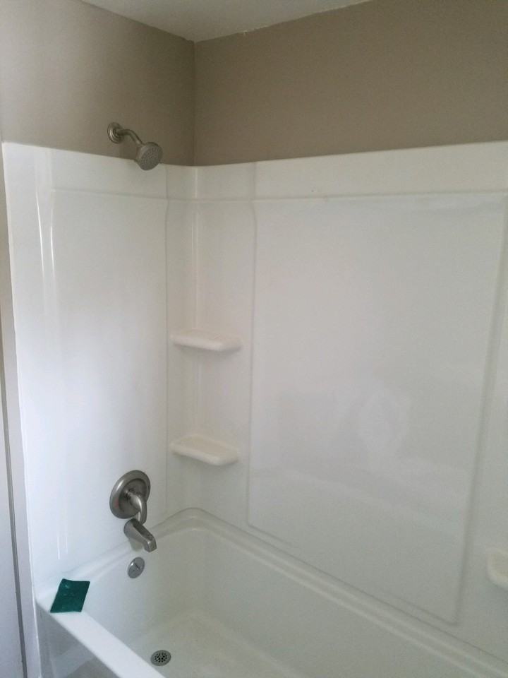 125 W Wisconsin Ave - Photo 3 of 4