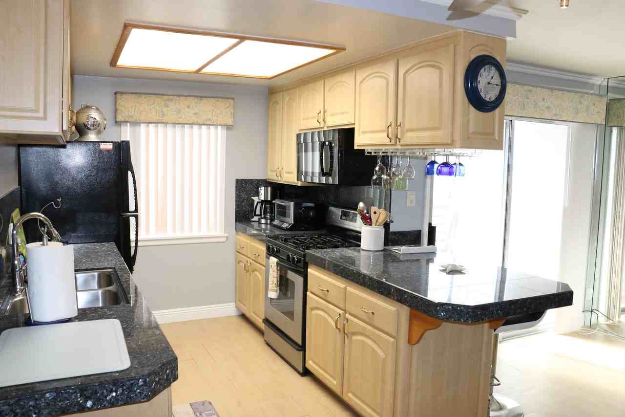 1202 North Pacific Street #202A - Photo 7 of 18