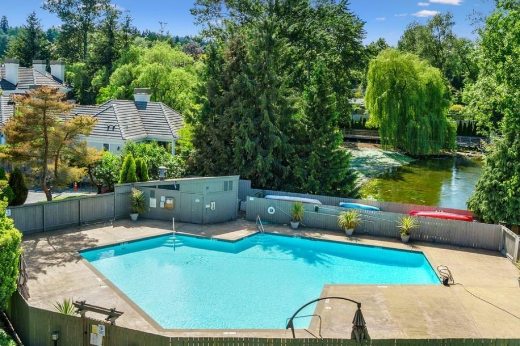 2501 Canterbury Ln E #413 - Photo 2 of 11