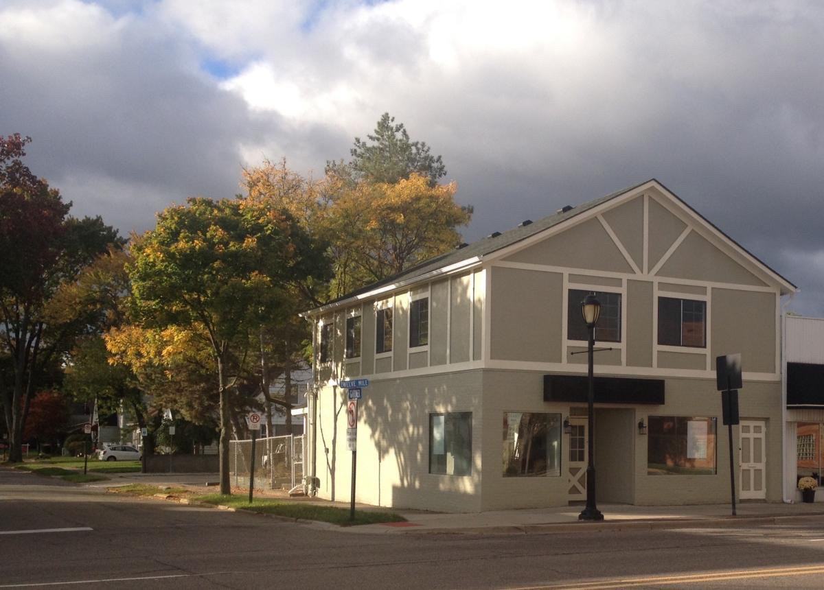 3209 12 Mile Rd - Photo 3 of 19