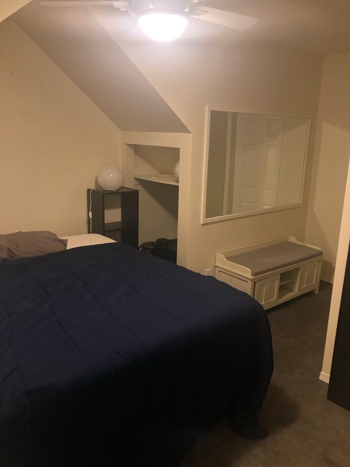 Deep Cove Rd & Caledonia Ave - Photo 4 of 5