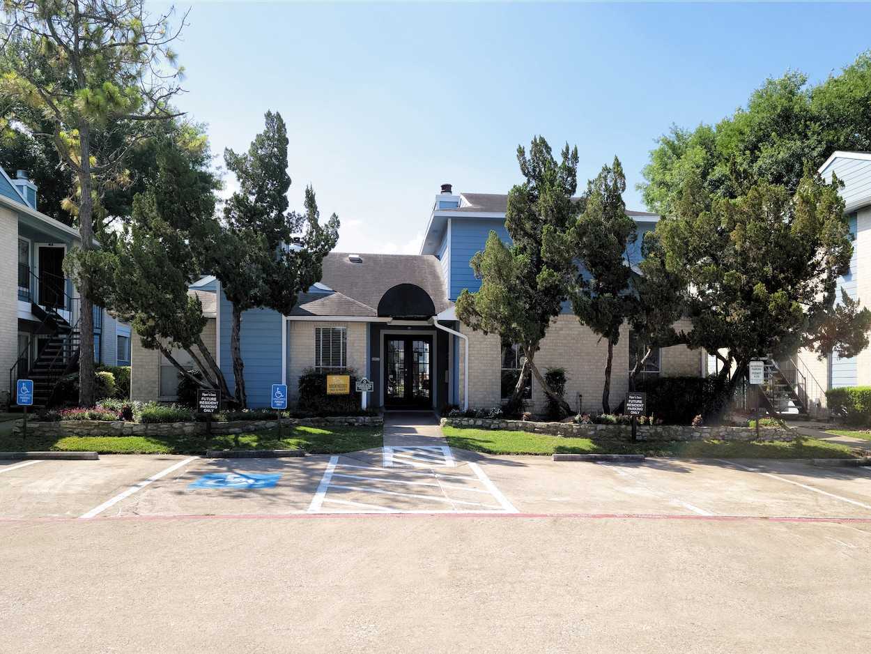 The Legacy at Clear Lake Apartments 270 El Dorado Blvd, Houston, TX