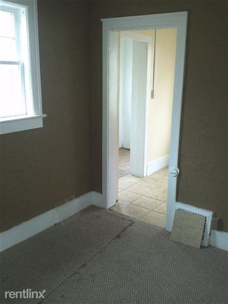 145 Oliver St - Photo 3 of 10