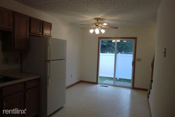 1763 N Keebler Ave - Photo 2 of 9