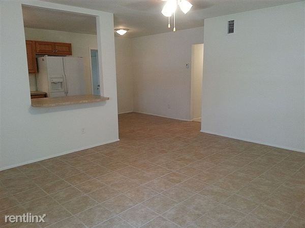 15497 Bristol Cir E - Photo 2 of 14