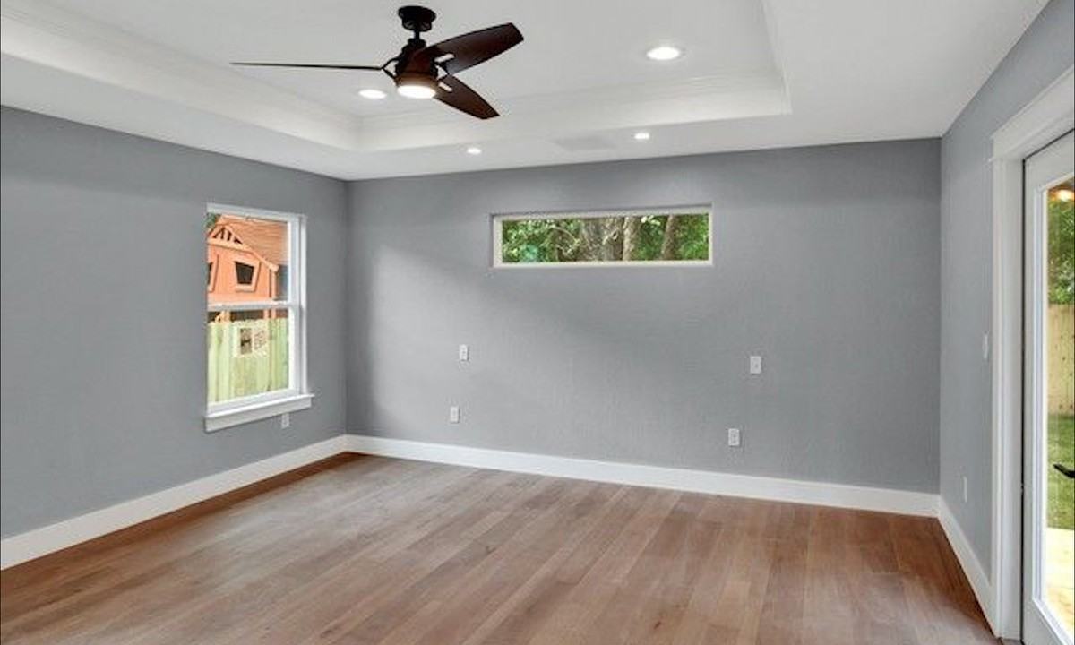 618 E Evergreen St #1 - Photo 5 of 17