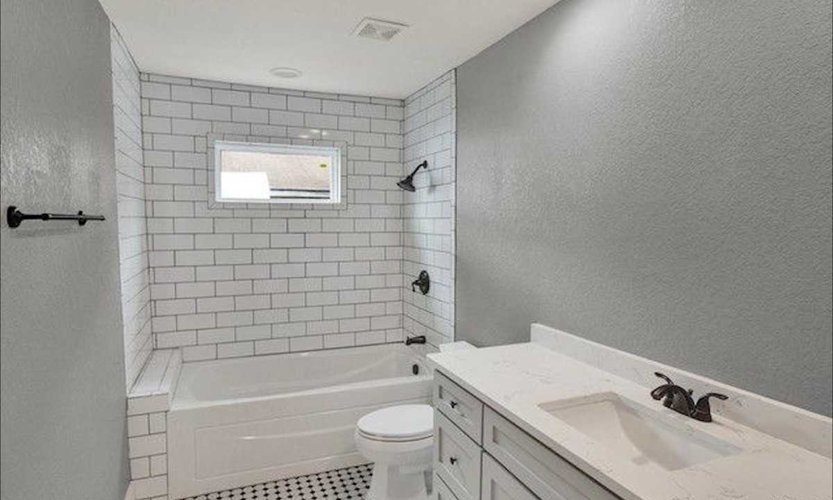 618 E Evergreen St #1 - Photo 7 of 17