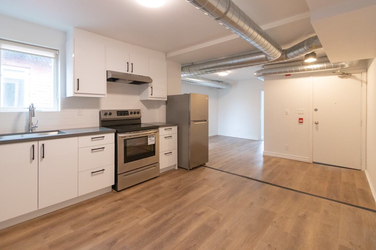 46 Ossington Ave #2 - Photo 2 of 12