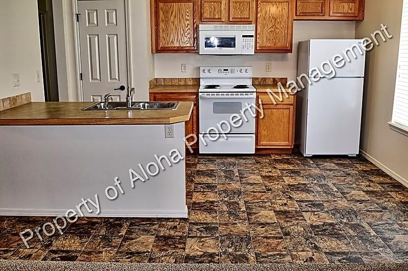 1029 W Pine Ave - Photo 2 of 14