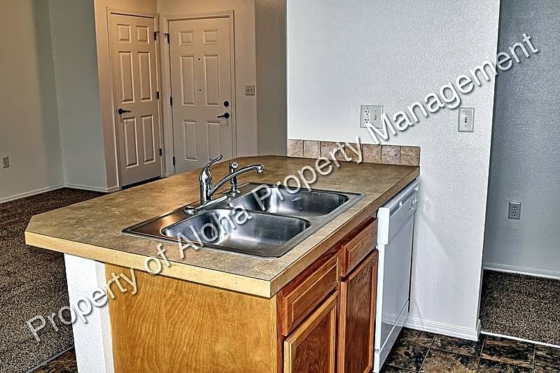 1029 W Pine Ave - Photo 3 of 14