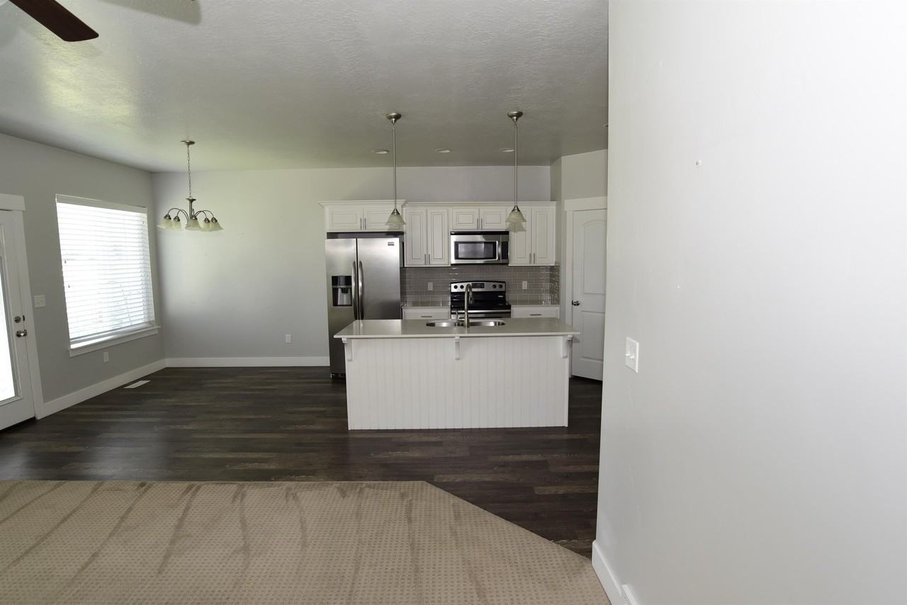 15355 S Tarawa Dr #1 - Photo 2 of 21