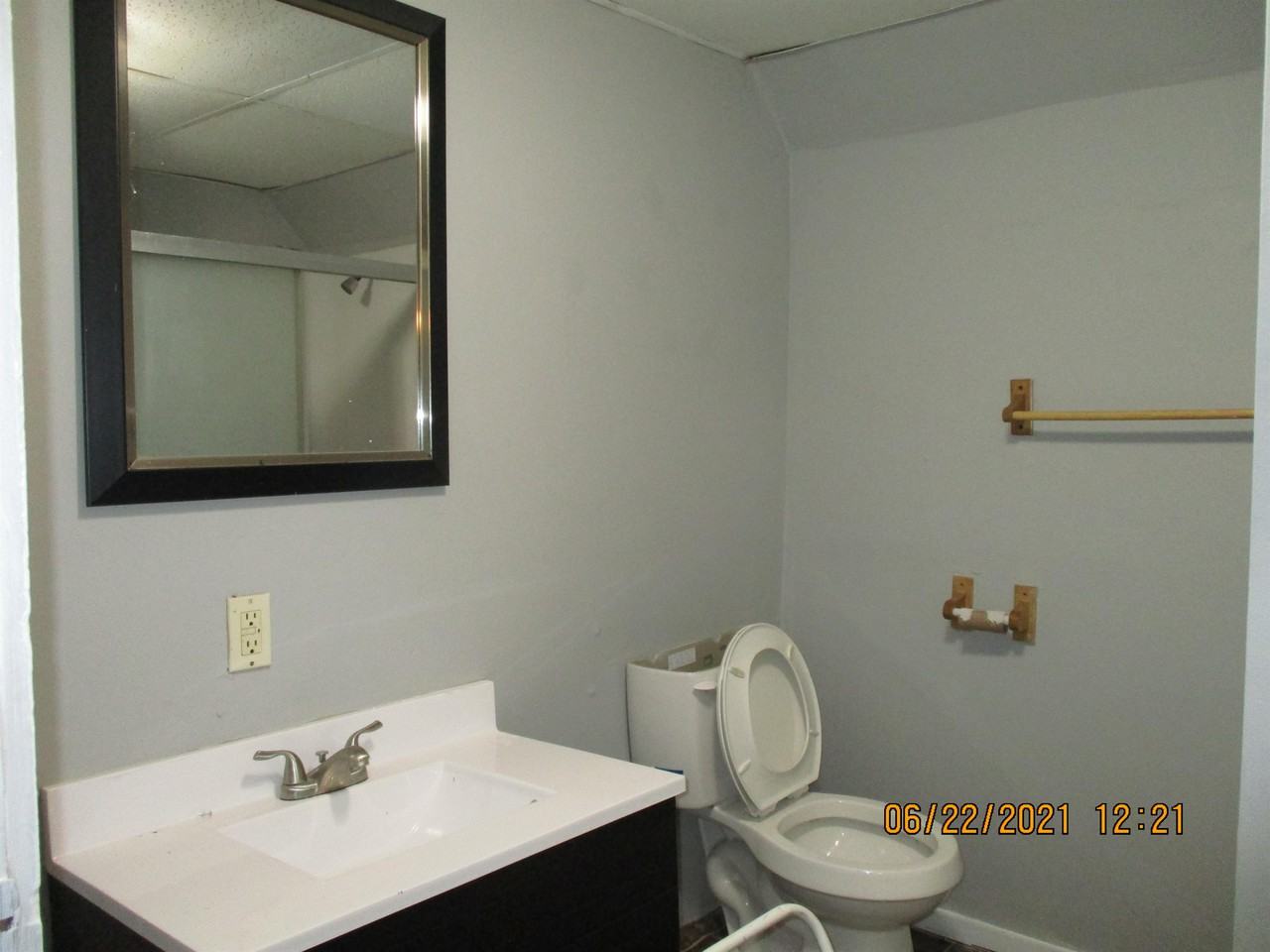 100 Gilbert Avenue - 3 #3 - Photo 3 of 8