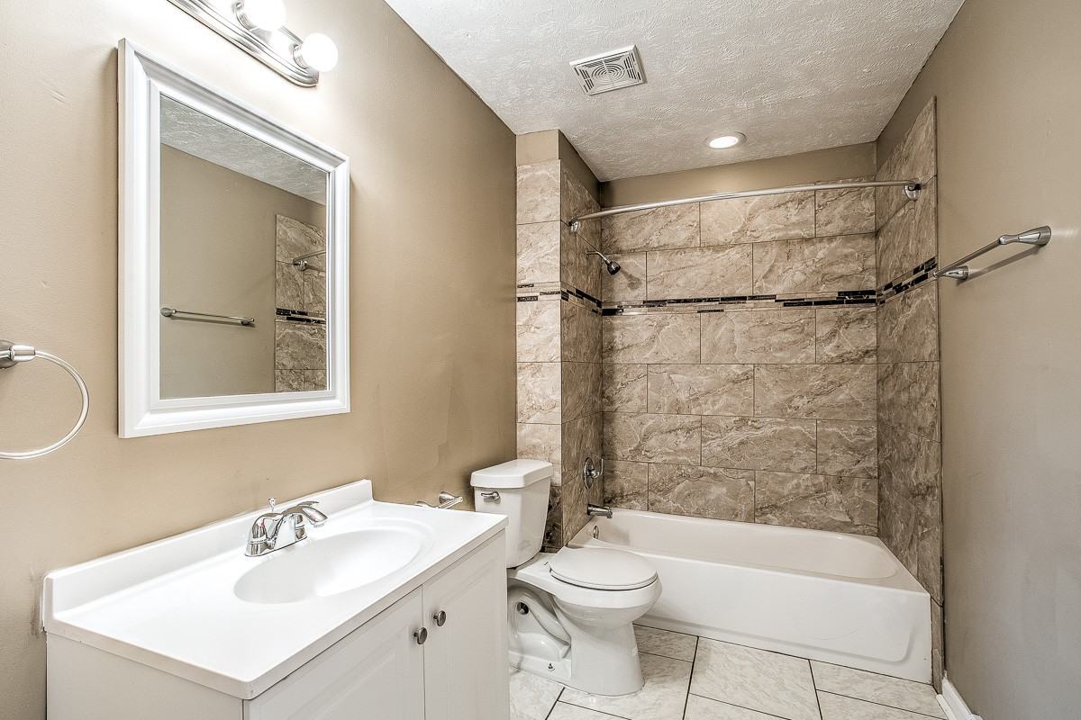 6336 N 68th St #1 - Photo 3 of 17