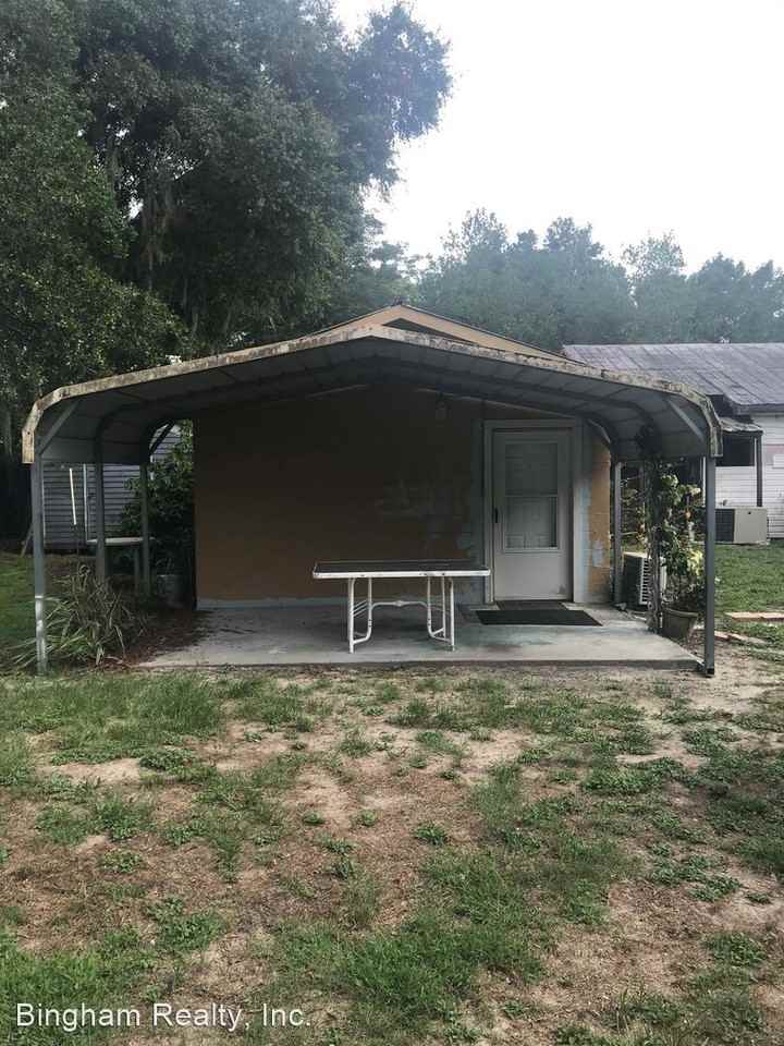 1 Bedroom Studio Style Apartment Apartments 37618 8th Ave